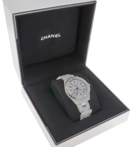 Chanel J12 H5700 38mm White ceramic White 7