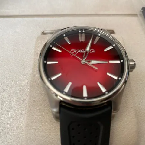 H. Moser & Cie. Pioneer 3200-1207 43mm Stainless steel Red