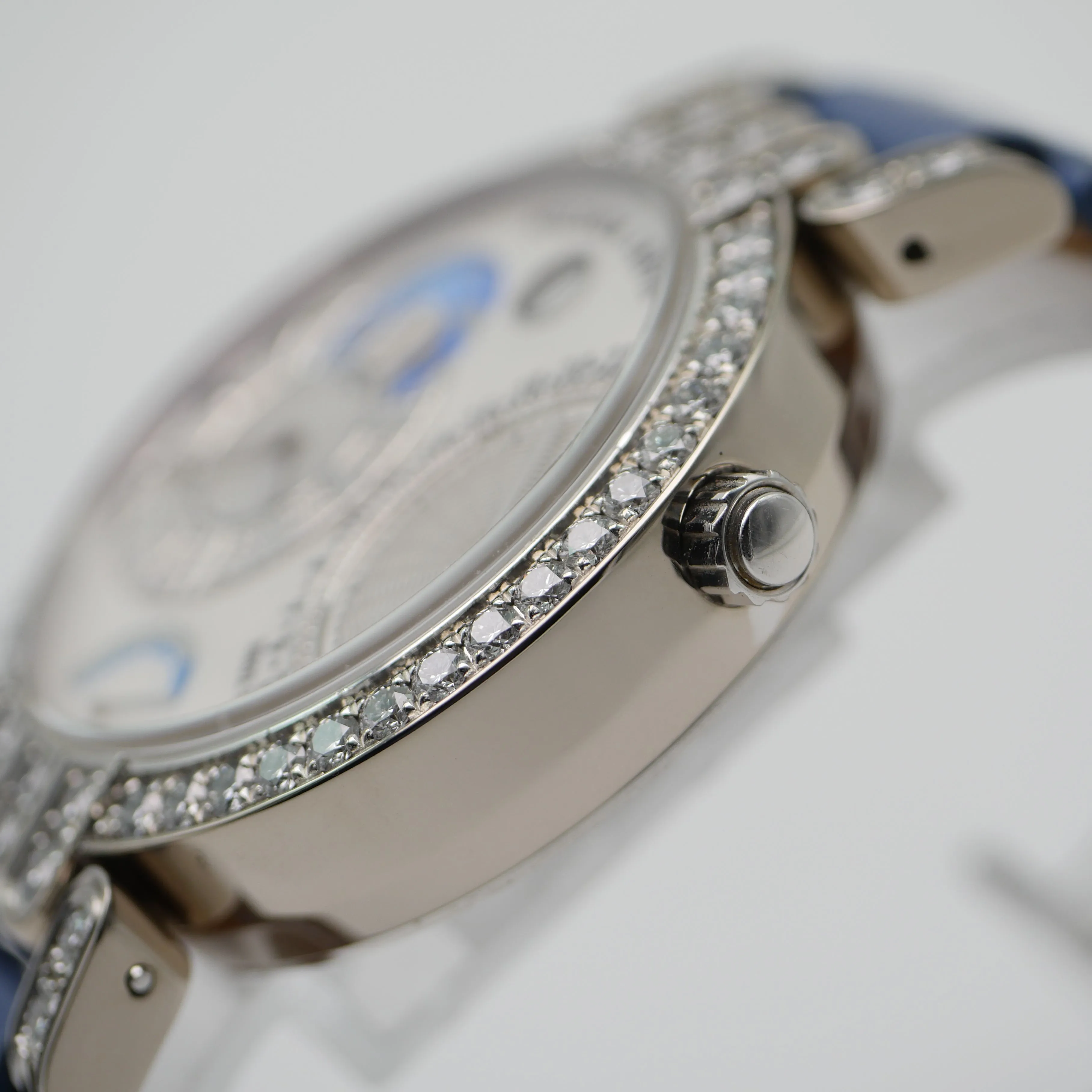 Harry Winston Premier 200-MMTZ39W White gold Mother-of-pearl 5