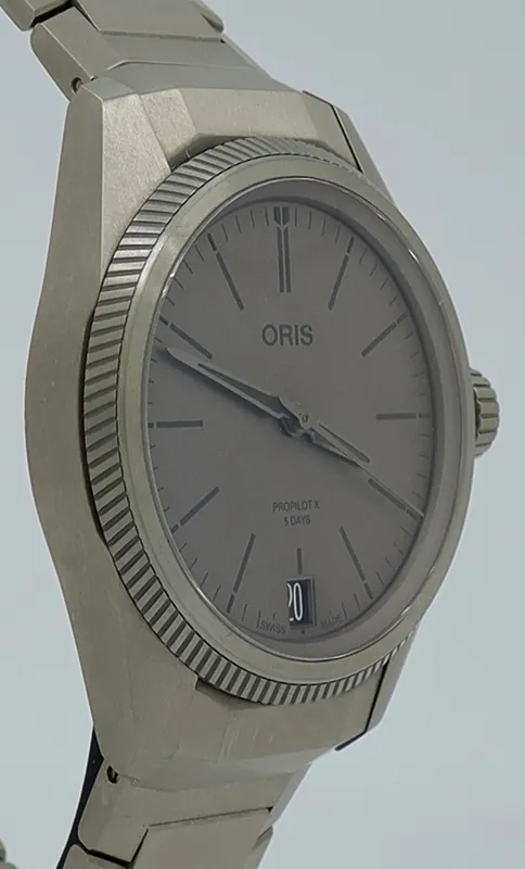 Oris Big Crown ProPilot 01 400 7778 7153-07 7 20 01TLC 39mm Titanium Gray 2