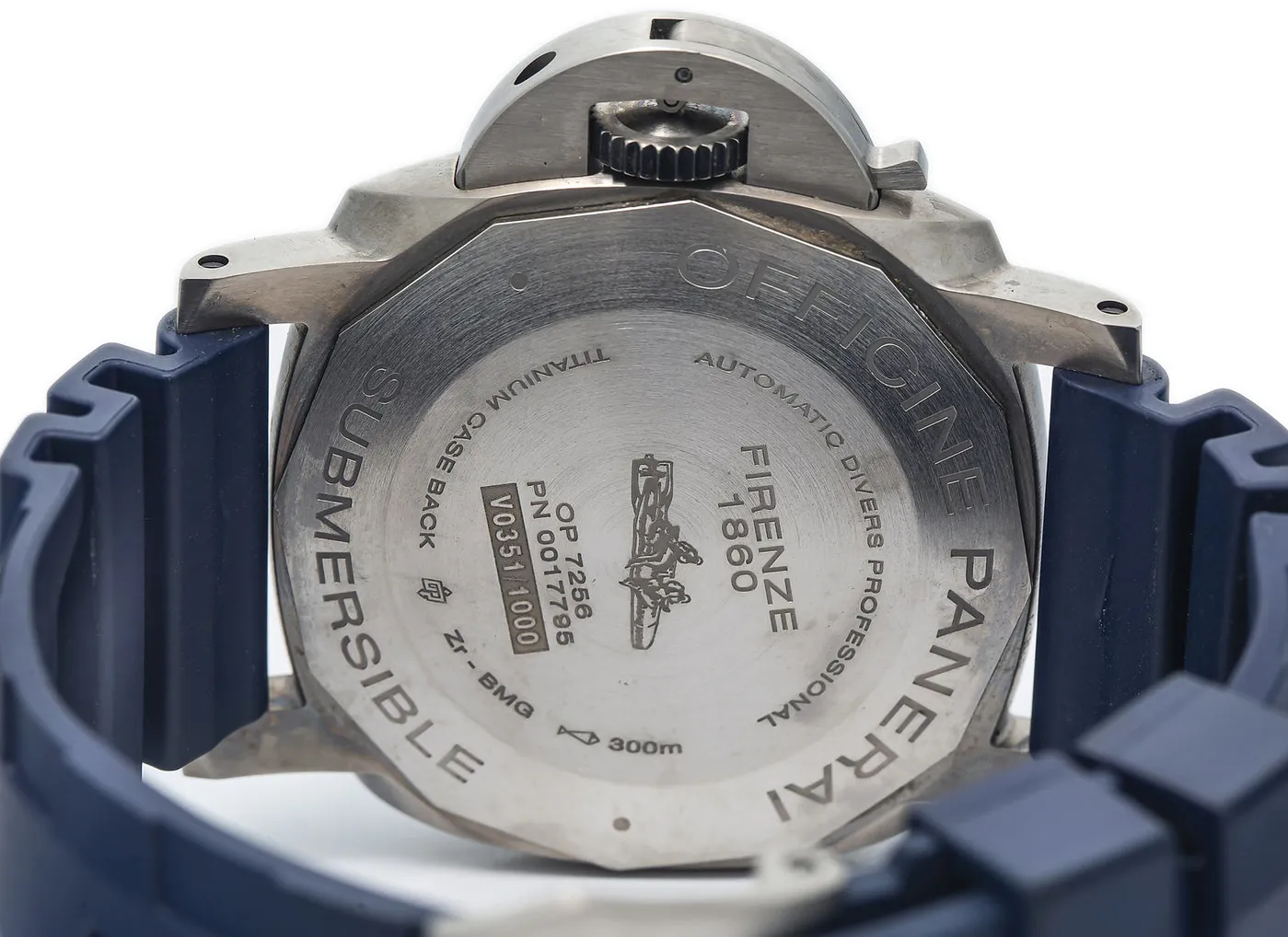 Panerai Submersible PAM 00692 47mm Titanium Blue 5