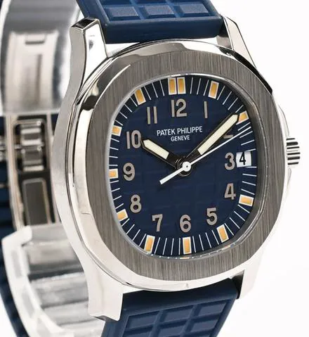 Patek Philippe Aquanaut 5066A 010 33.5mm Stainless steel Blue 3