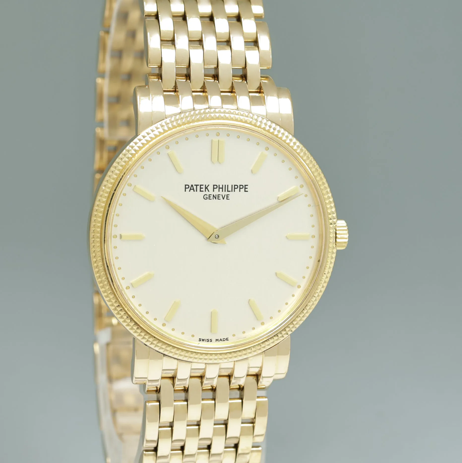 Patek Philippe Calatrava 5120/1J 35mm Yellow gold Silver 2