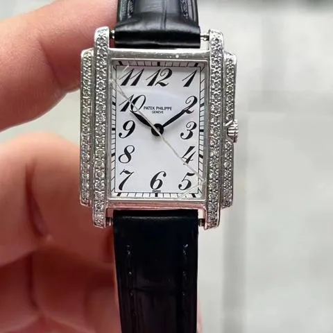 Patek Philippe Gondolo 4824 22mm White gold White