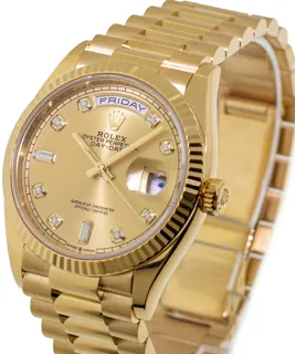 Rolex Day-Date 36 128238 36mm Yellow gold Champagne