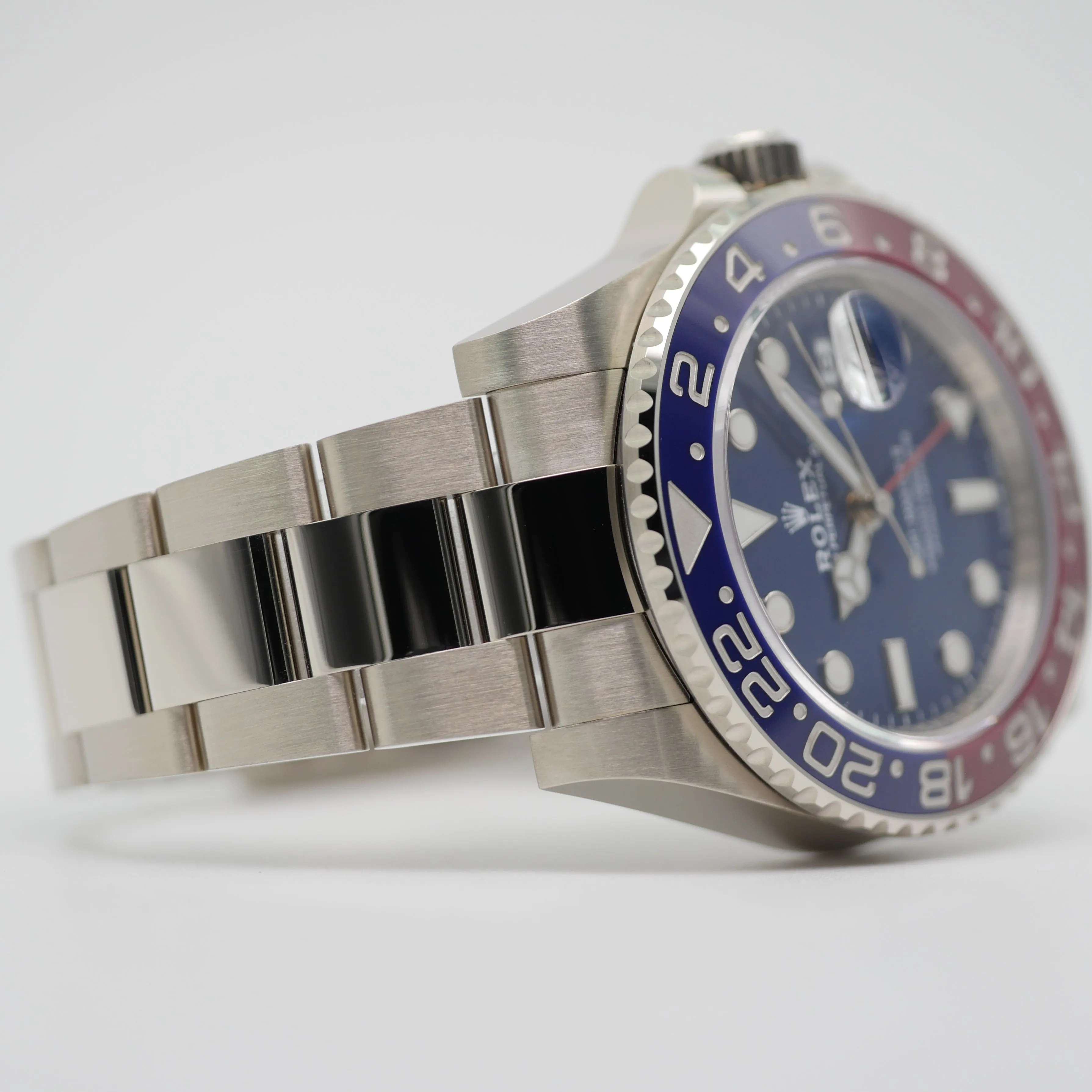 Rolex GMT-Master II 126719BLRO White gold Blue 3