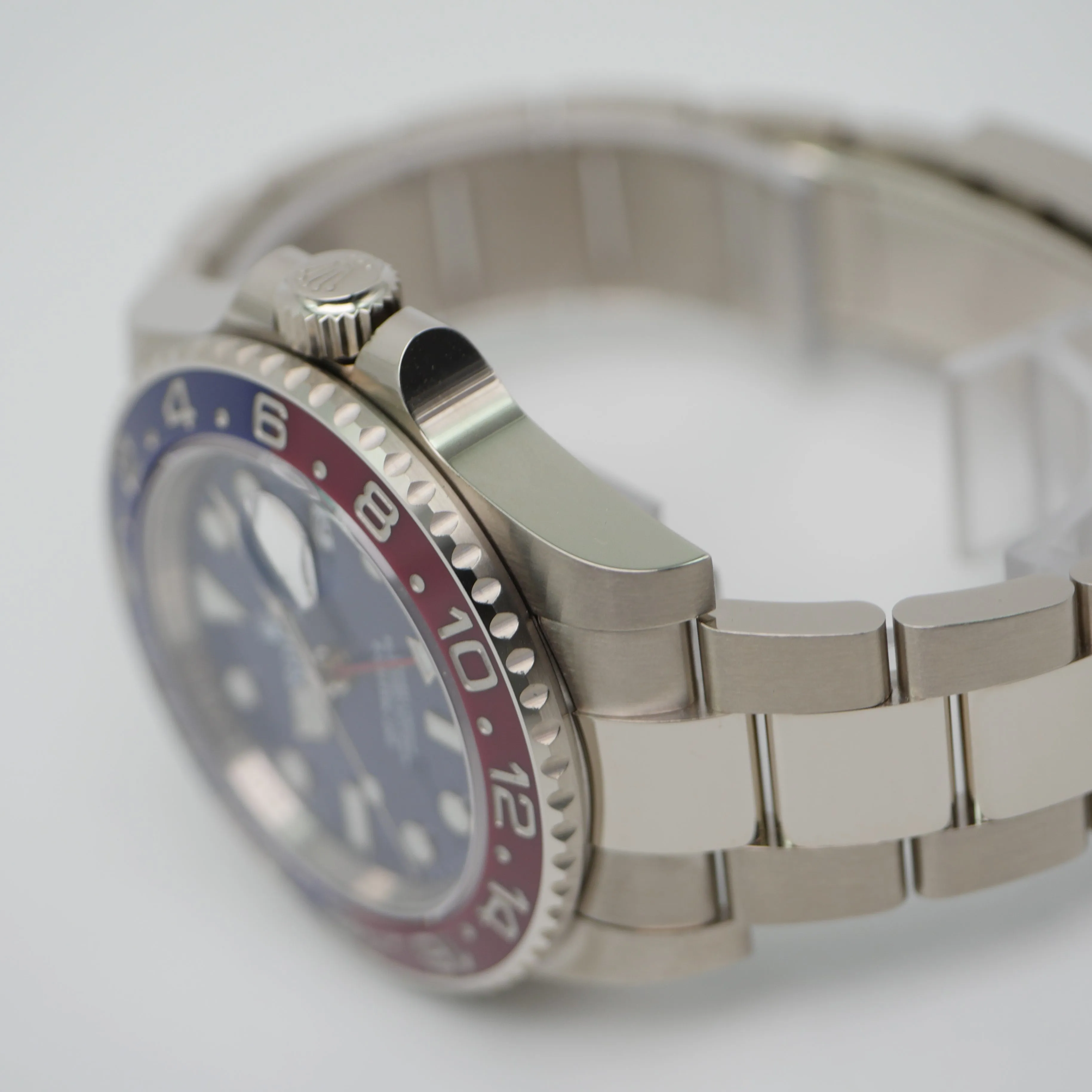 Rolex GMT-Master II 126719BLRO White gold Blue 5