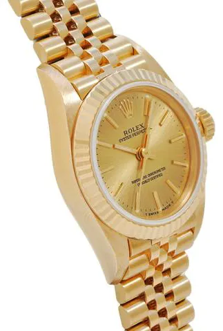 Rolex Oyster Perpetual 26 67198 26mm Yellow gold Champagne 2