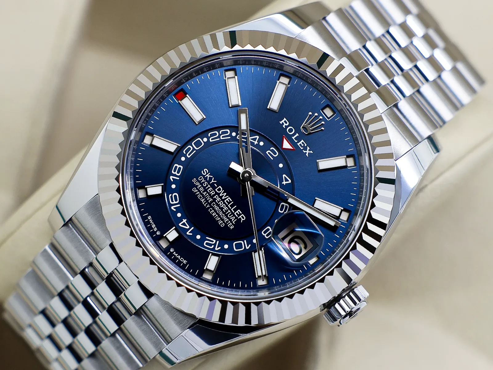 Rolex Sky-Dweller 336934 42mm Blue and dial 2