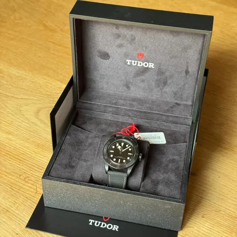 Tudor Black Bay 79210CNU 41mm Ceramic Black 3