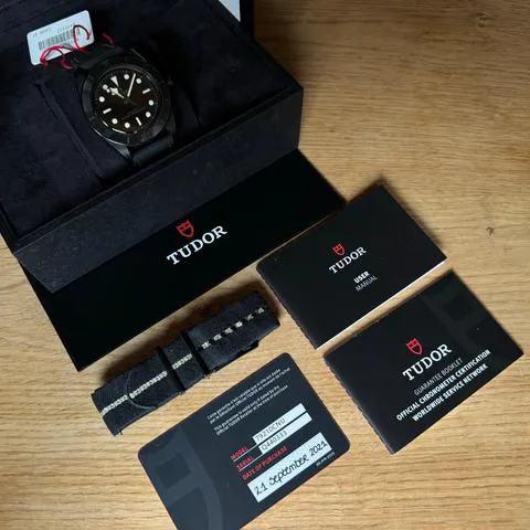 Tudor Black Bay 79210CNU 41mm Ceramic Black 6