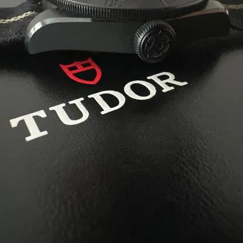 Tudor Black Bay 79210CNU 41mm Ceramic Black 4