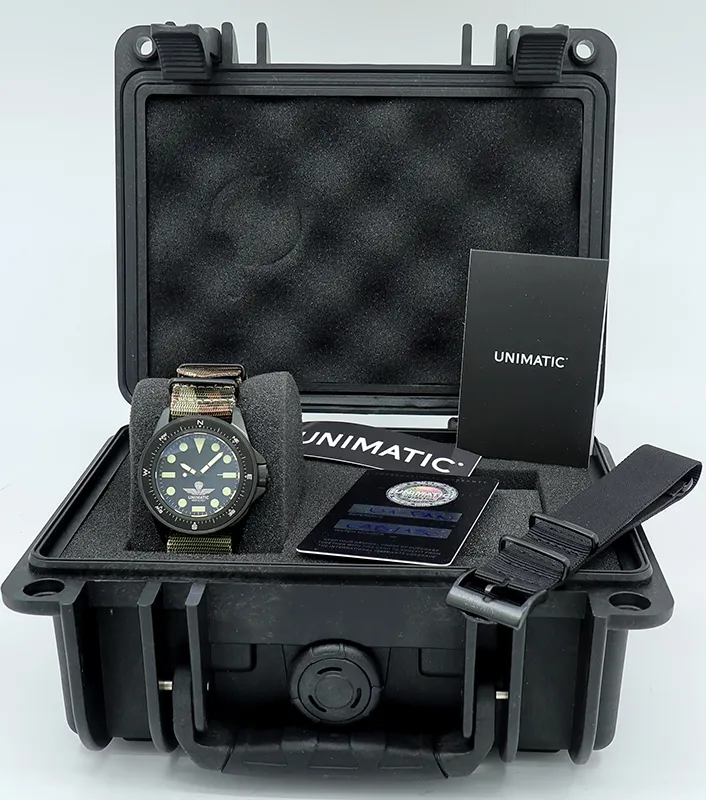 Unimatic U1-PAN LE Esercito Paracadutisti U1-PAN 40mm Stainless steel and Black PVD Black 6