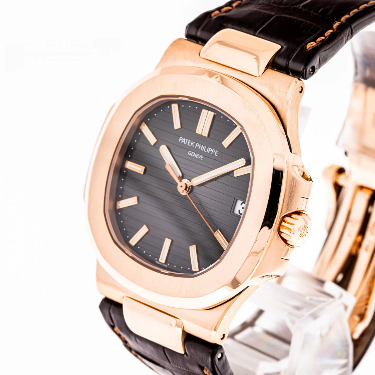 Patek Philippe Nautilus 5711R 40mm Rose gold 3