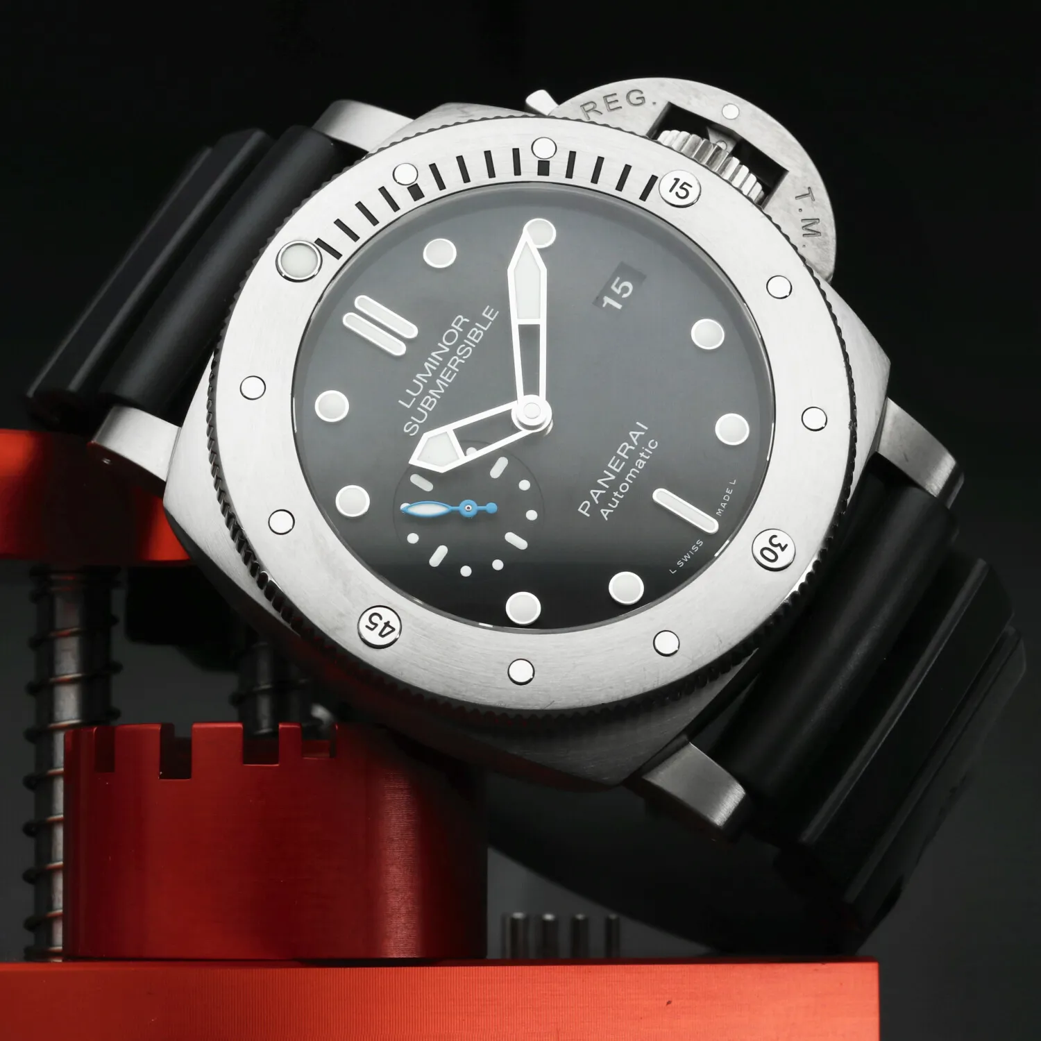 Panerai Submersible PAM 01305 47mm Titanium Black 2