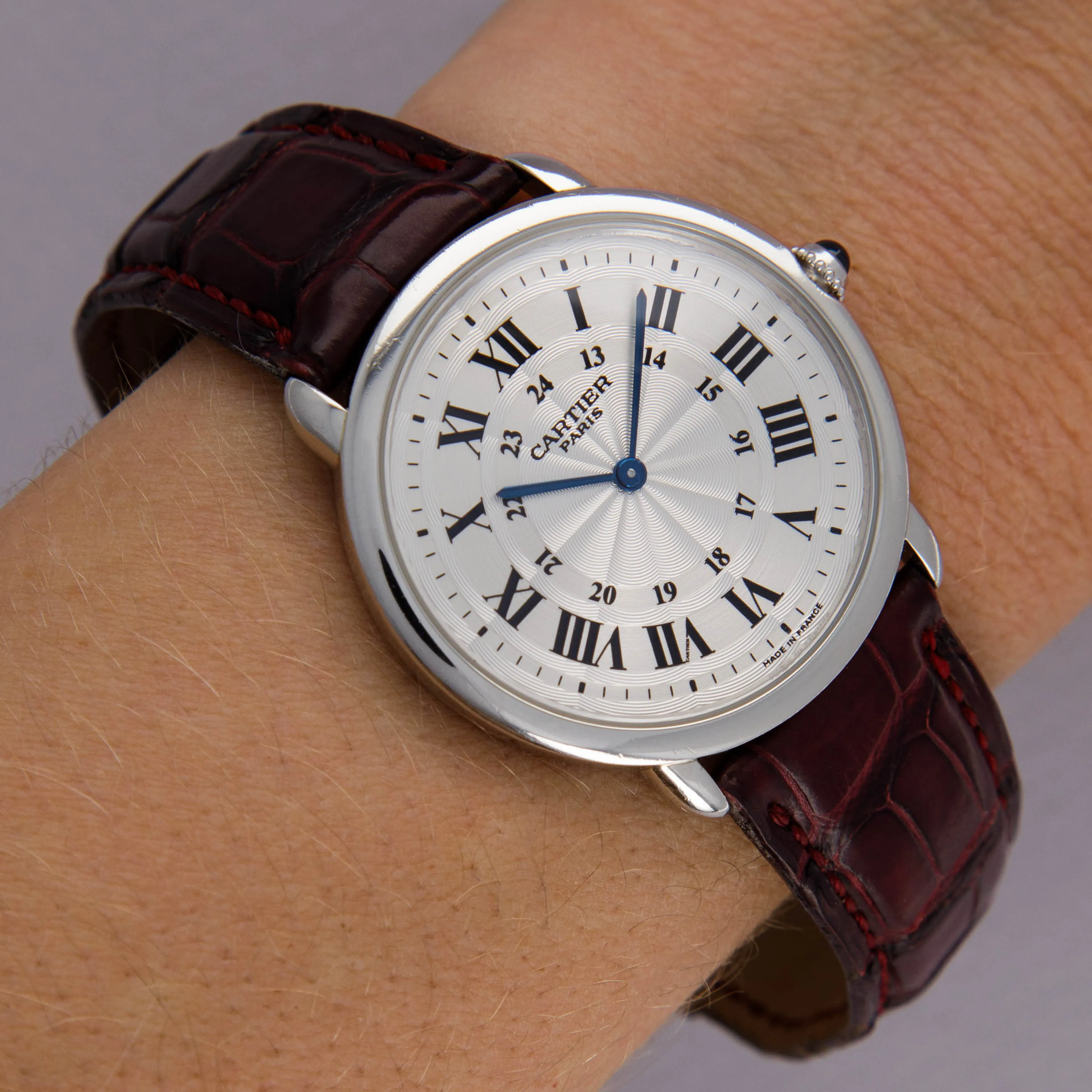 Cartier Ronde Louis Cartier 2452B 34mm Platinum Silver 16