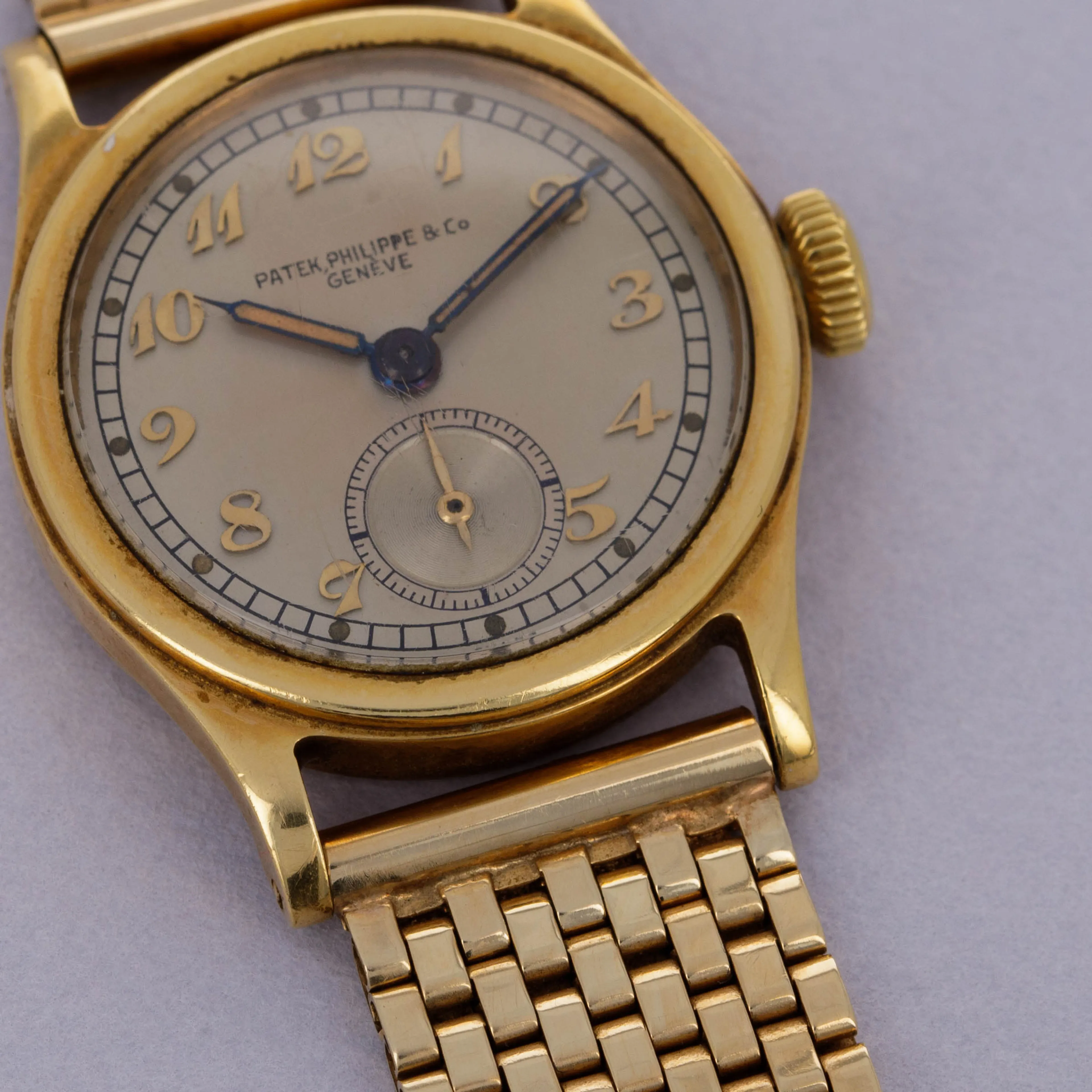 Patek Philippe Calatrava 438 28mm 18k yellow gold Silver 1