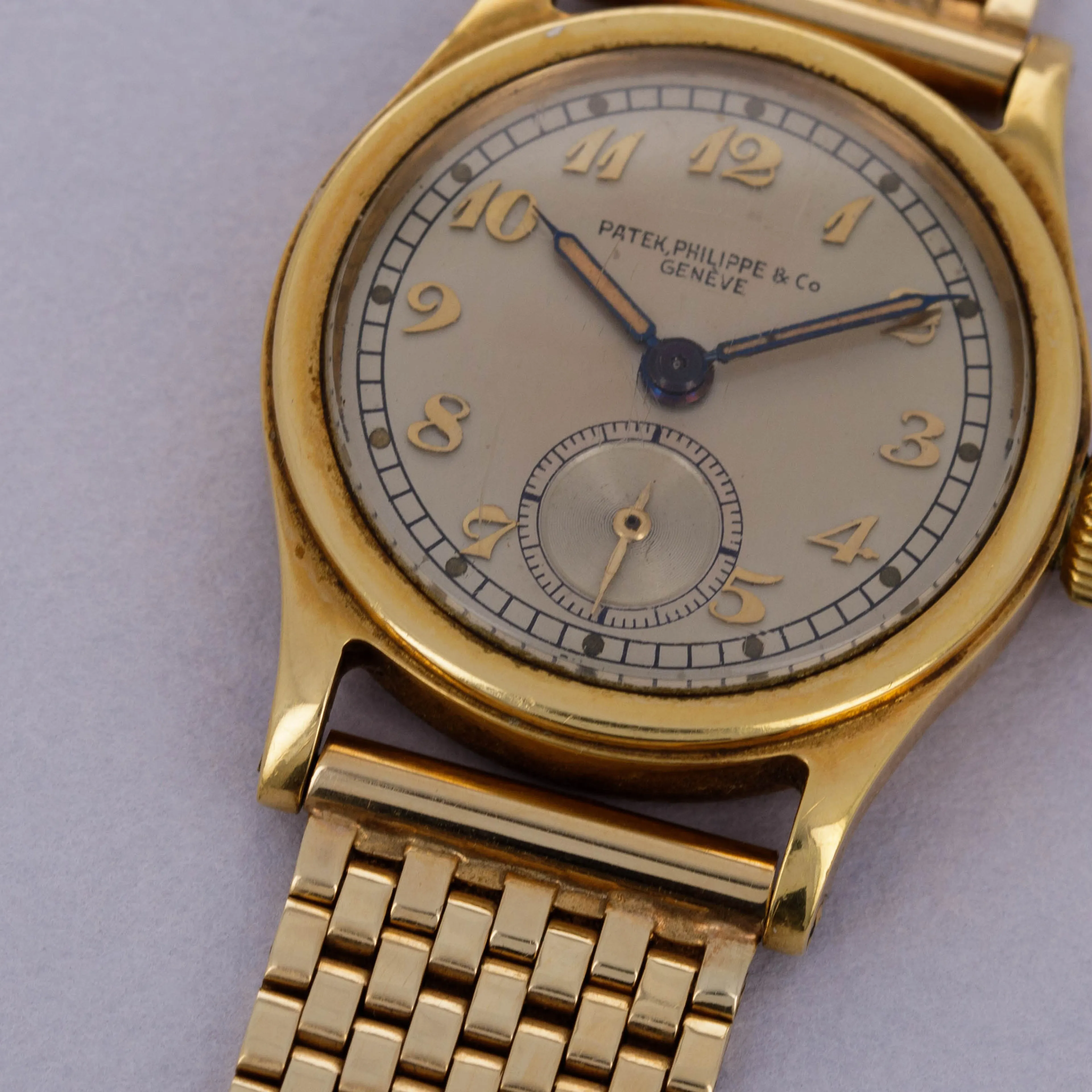 Patek Philippe Calatrava 438 28mm 18k yellow gold Silver 2