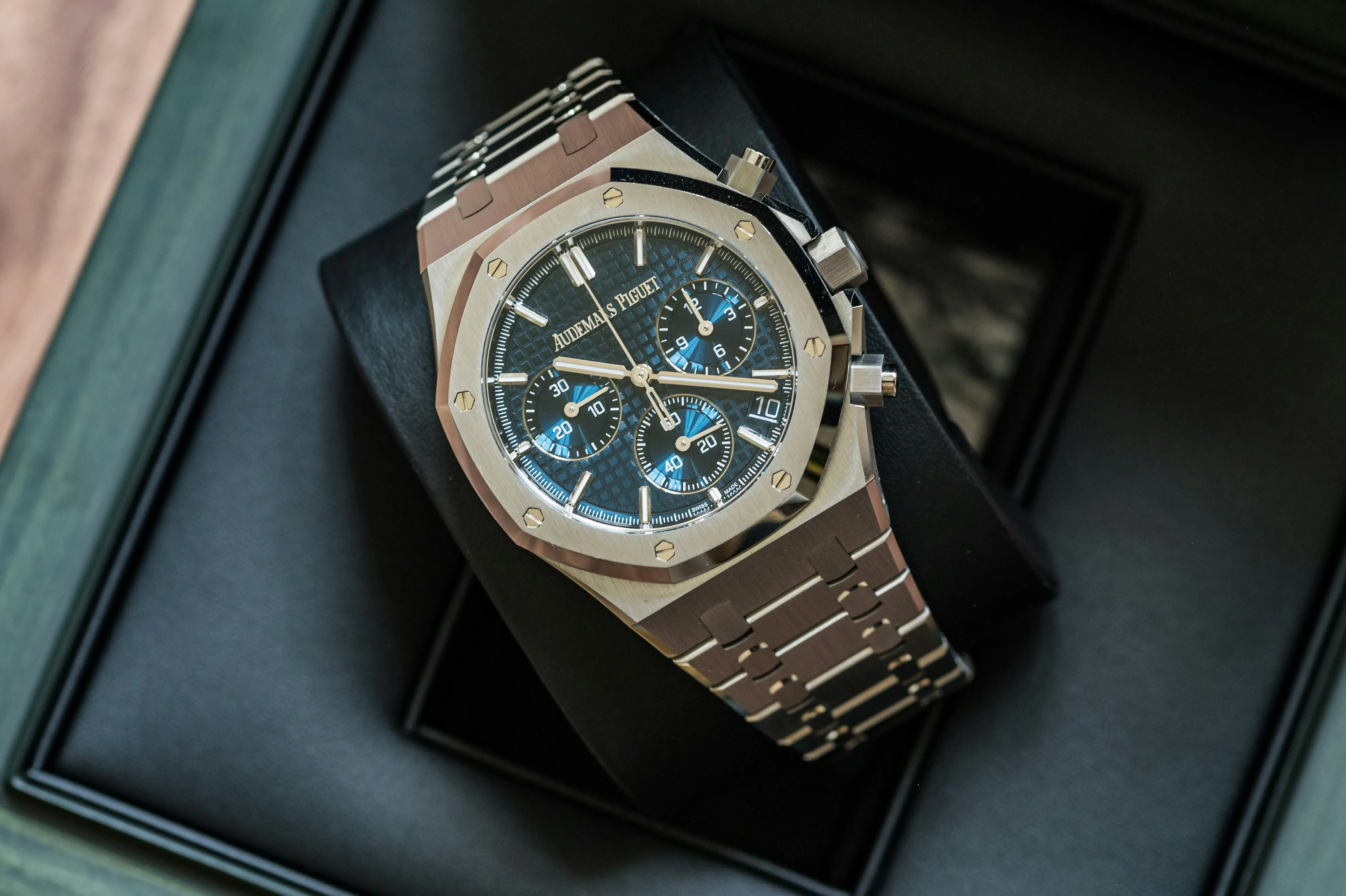 Audemars Piguet Royal Oak 26240ST.OO.1320ST.05 41mm Stainless steel Blue 19