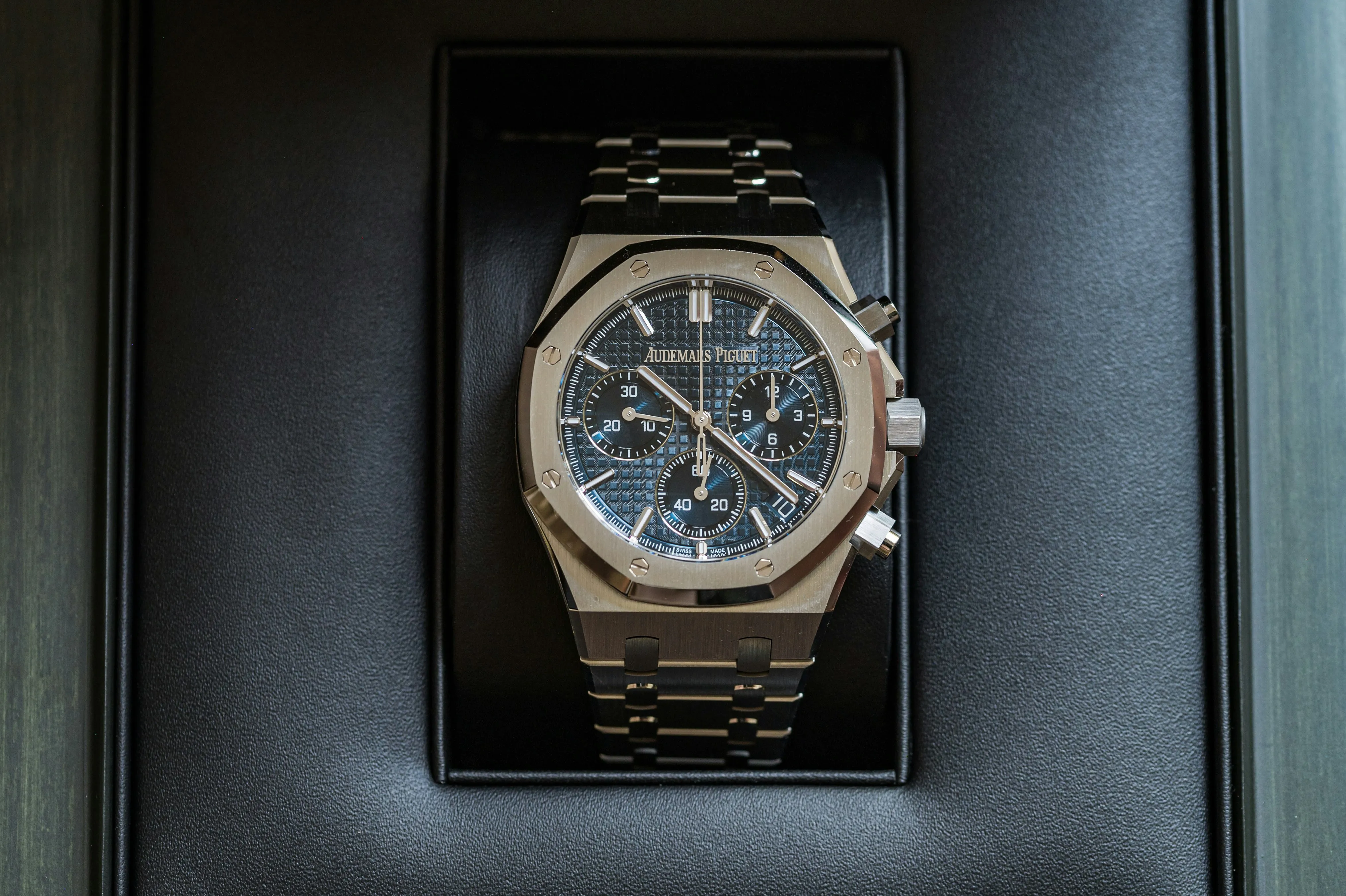 Audemars Piguet Royal Oak 26240ST.OO.1320ST.05 41mm Stainless steel Blue 20