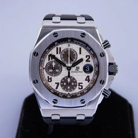 Audemars Piguet Royal Oak Offshore 26470ST.OO.A801CR.01 42mm Stainless steel Beige