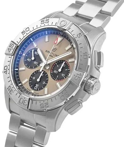 Breitling Avenger AB0147101A1A1 44mm Stainless steel Beige