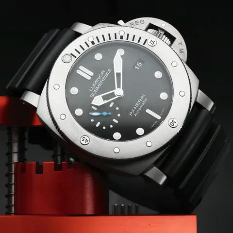 Panerai Submersible PAM 01305 47mm Titanium Black