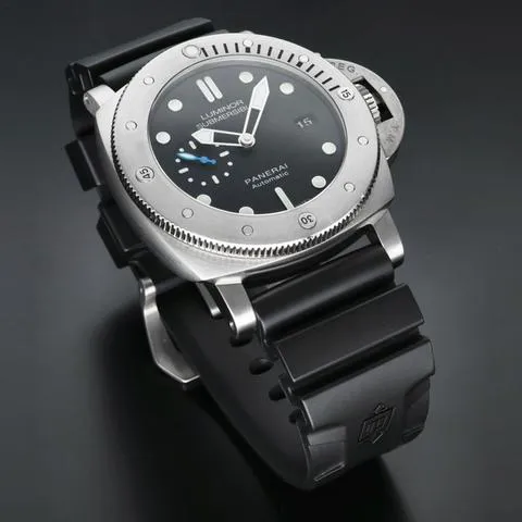 Panerai Submersible PAM 01305 47mm Titanium Black 8