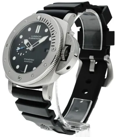 Panerai Submersible PAM 01305 47mm Titanium Black 14