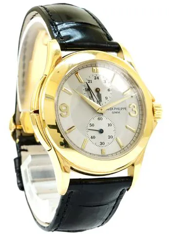 Patek Philippe Calatrava 5134J 37mm Yellow gold 2