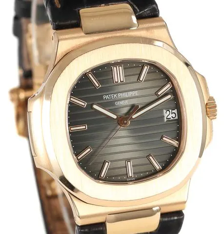 Patek Philippe Nautilus 5711R-001 40mm Rose gold Gray 4