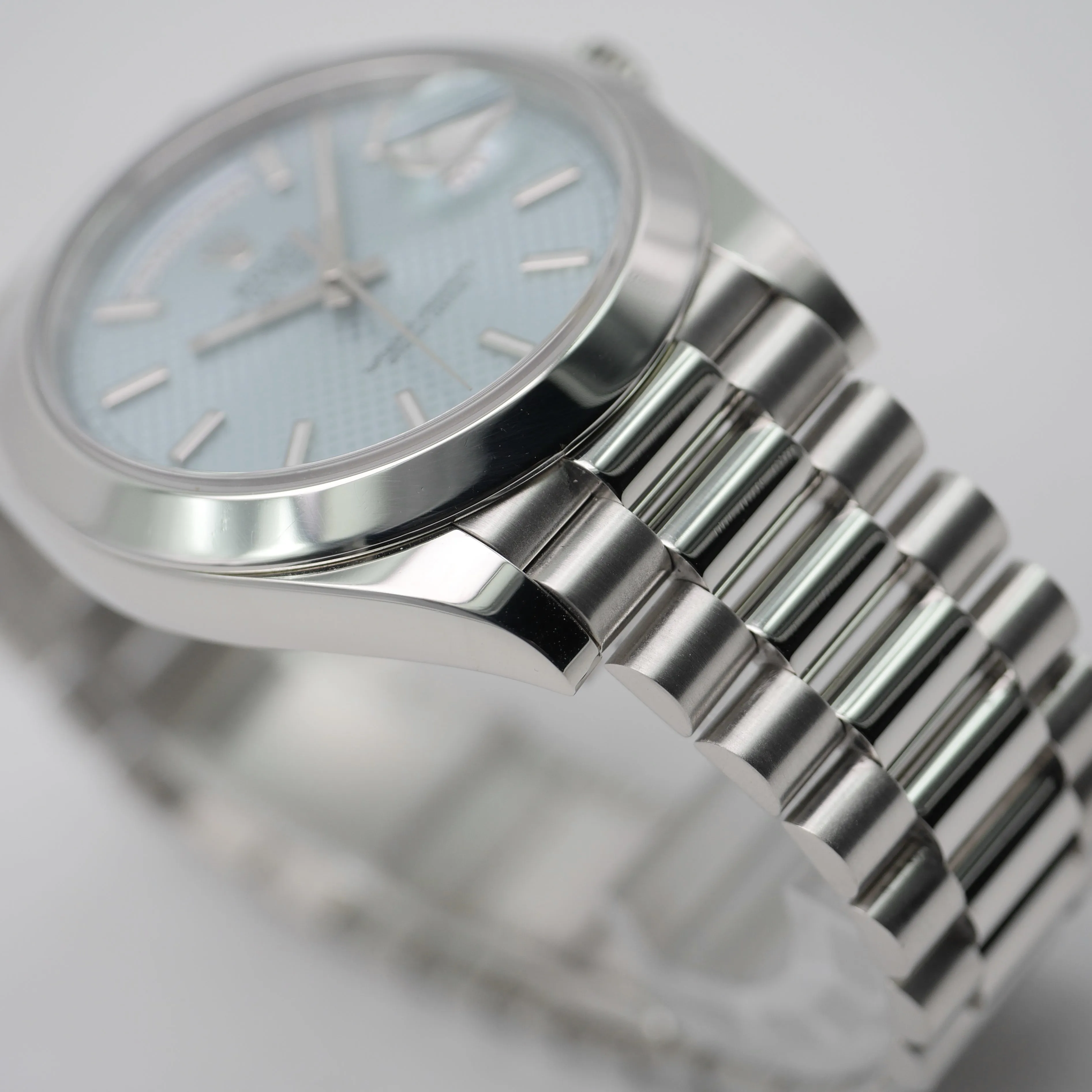 Rolex Day-Date 40 228206 Platinum Blue 2