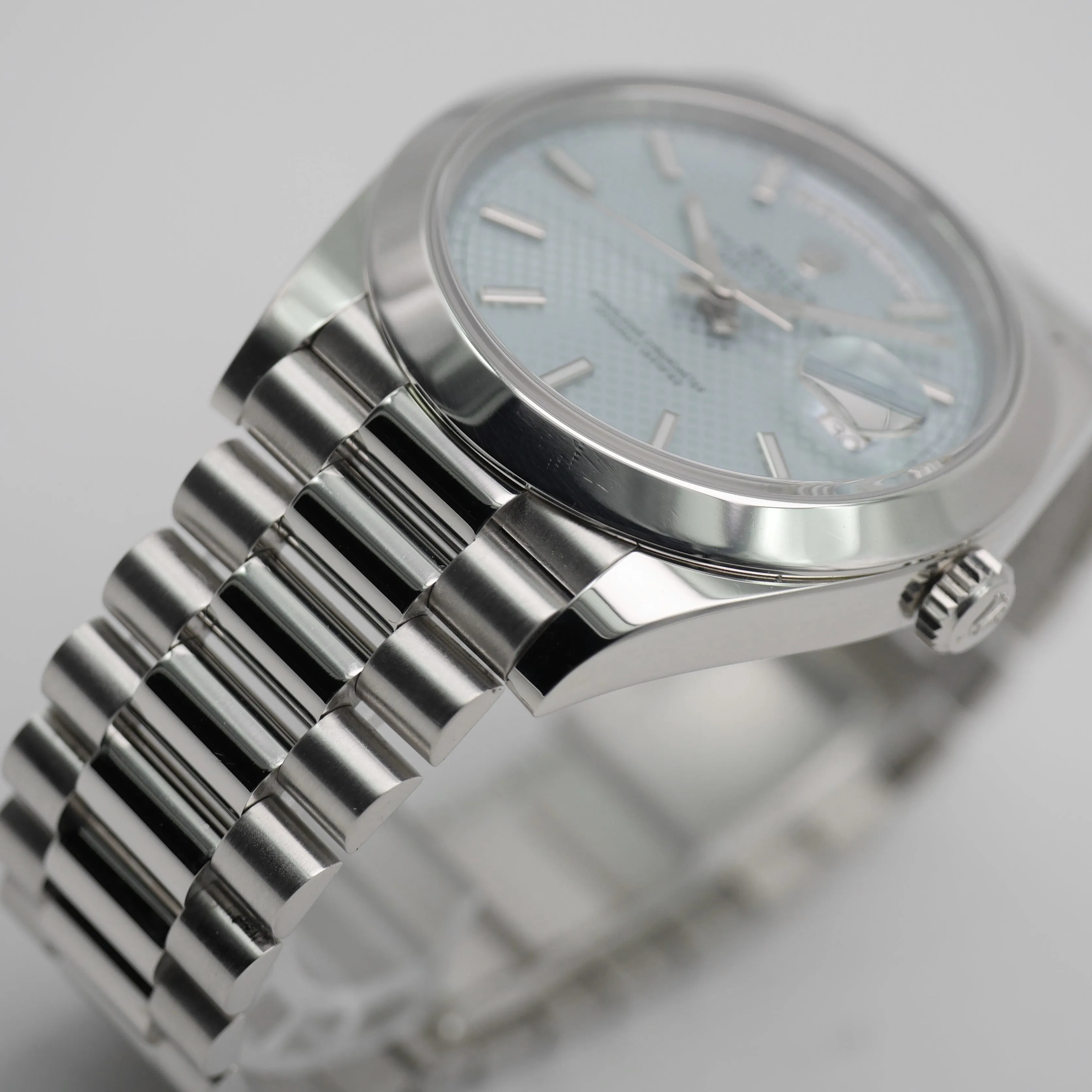 Rolex Day-Date 40 228206 Platinum Blue 6