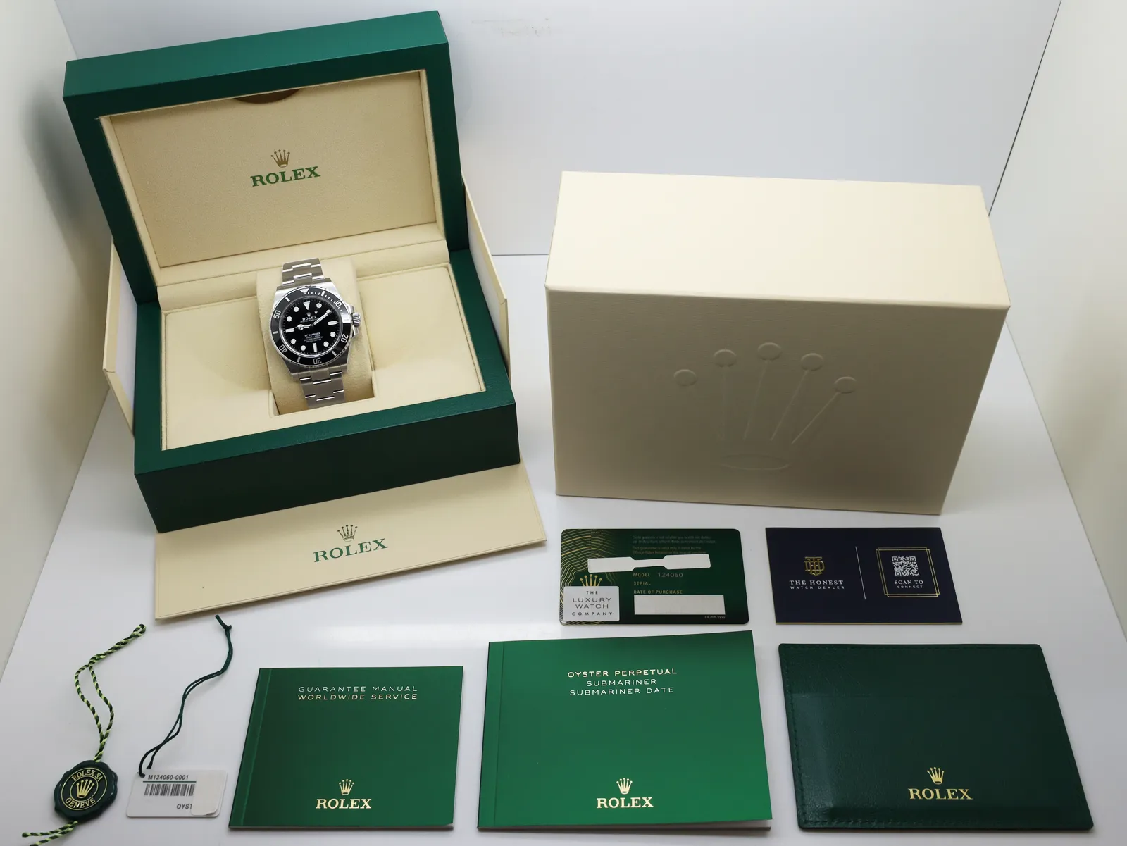 Rolex Submariner 124060 41mm Black 1