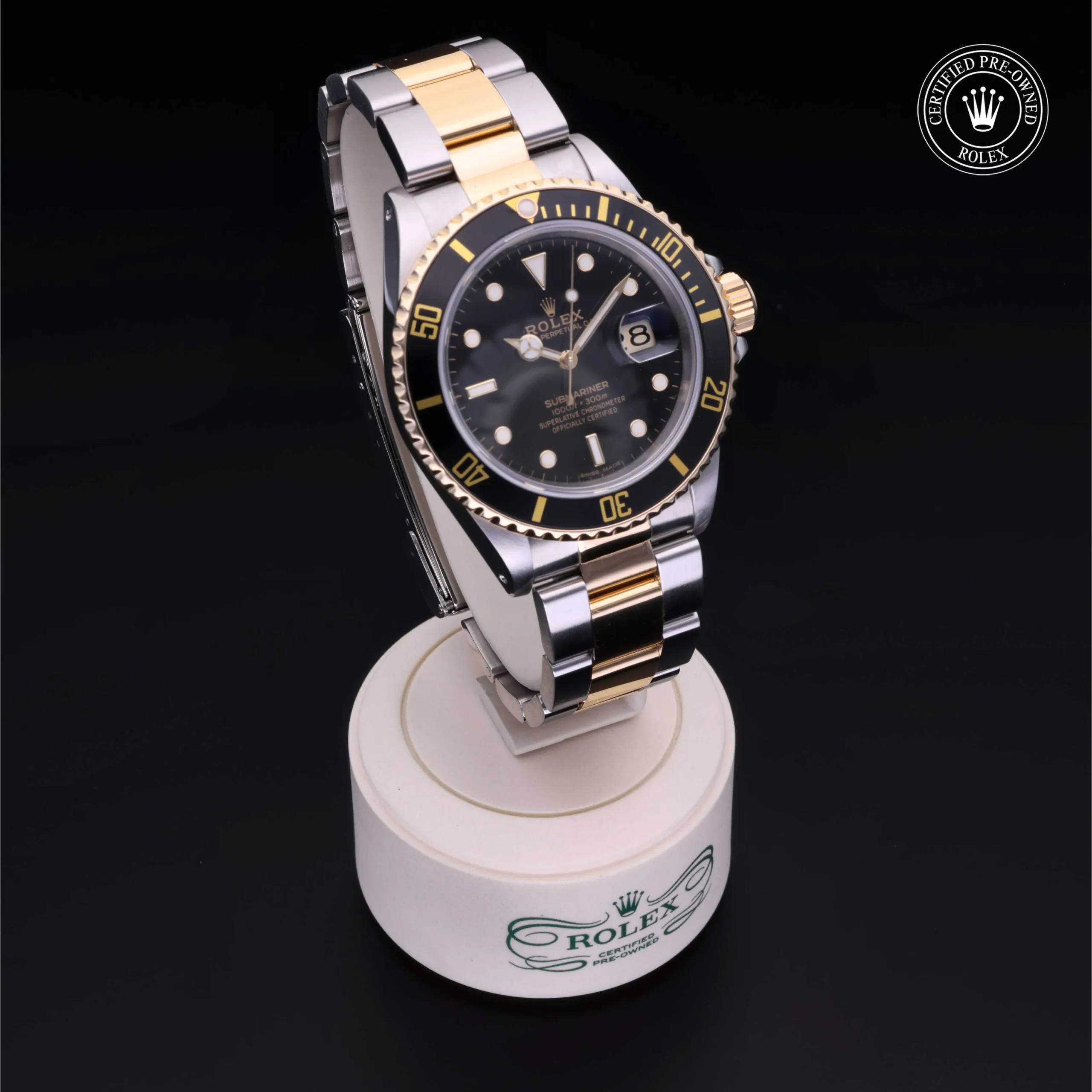 Rolex Submariner 16803 40mm Yellow gold Black 2