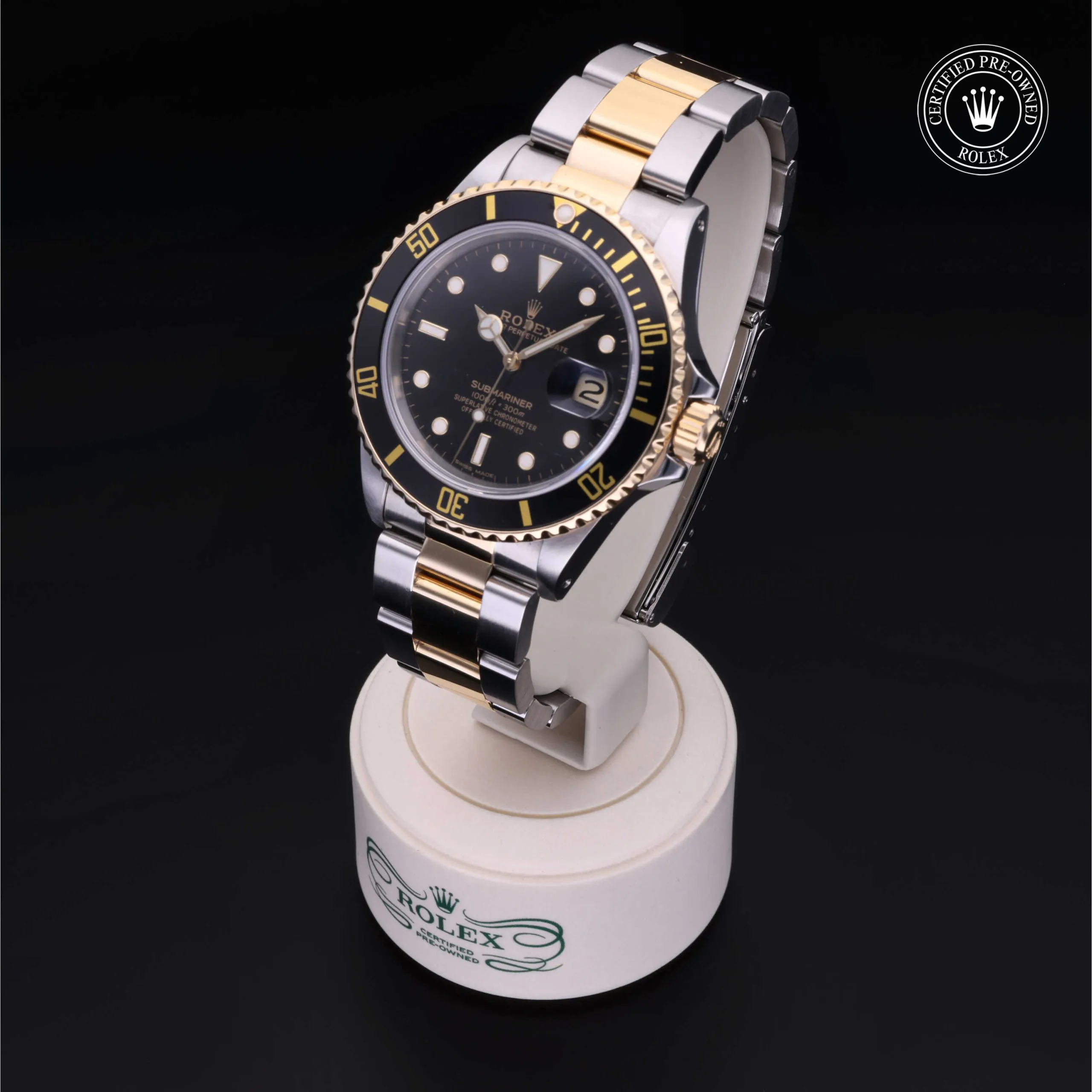 Rolex Submariner 16803 40mm Yellow gold Black 3