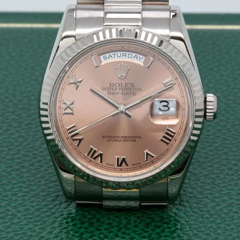 Rolex Day-Date 36 118239 36mm White gold Salmon