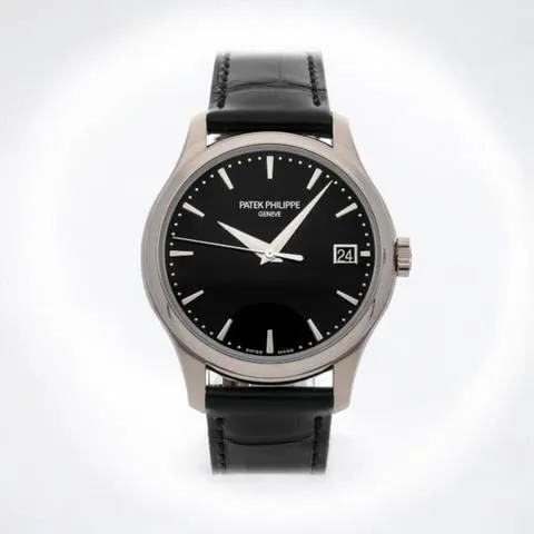 Patek Philippe Calatrava 5227G-010 39mm White gold Black