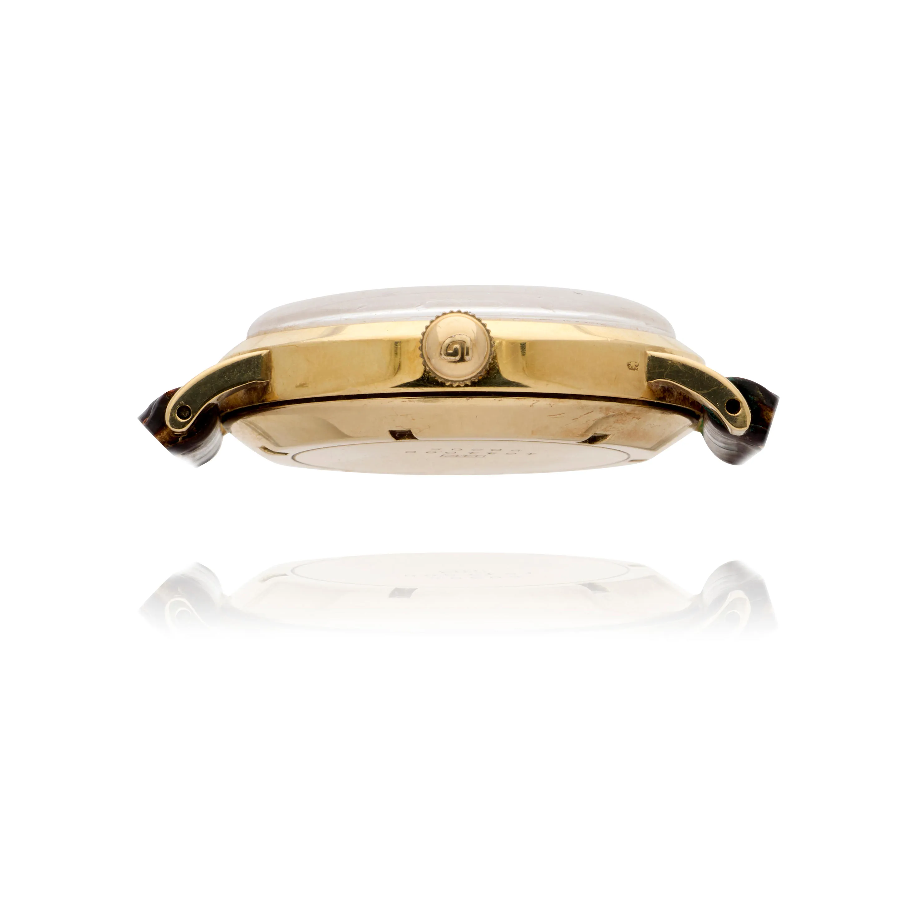 Universal Genève 50205 35mm 14k yellow gold Champagne 1