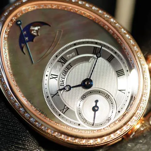 Breguet Reine de Naples 8908BR/5T/964/D00D3L 36.5mm Rose gold Mother-of-pearl