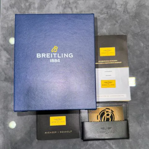 Breitling Avenger II Seawolf A1733110.I519.152S.A20SS.1 Stainless steel Yellow 4