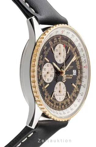 Breitling Navitimer D13022 41.5mm Yellow gold and Stainless steel Black 3