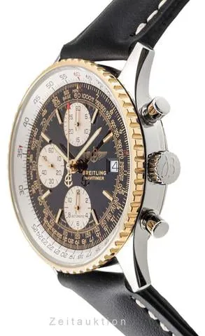 Breitling Navitimer D13022 41.5mm Yellow gold and Stainless steel Black 4