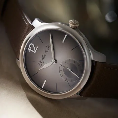 H. Moser & Cie. MAYU, 325.503-10, 39mm Palladium Gray 4