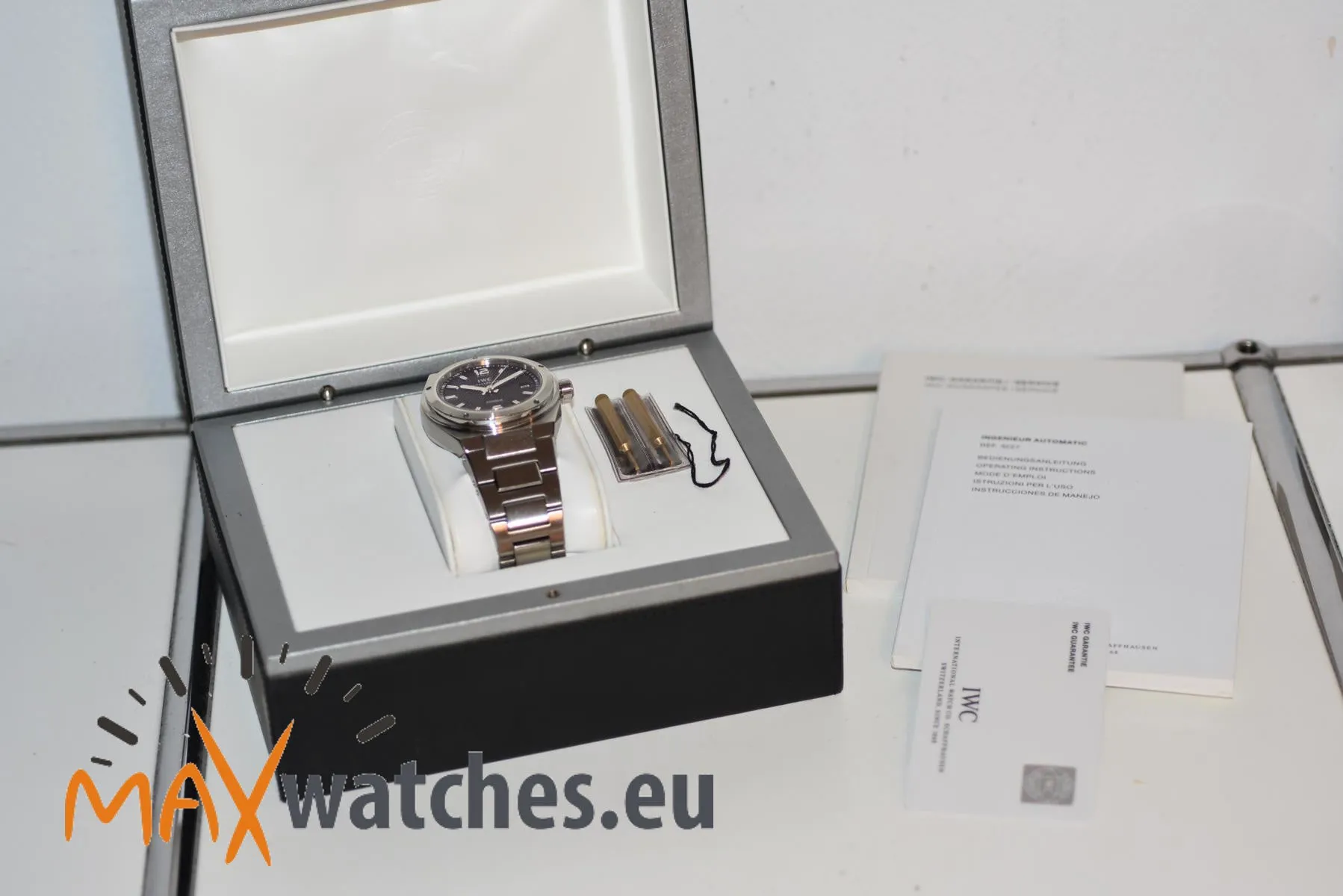 IWC Ingenieur Automatic IW3227 42.5mm Stainless steel Black 10