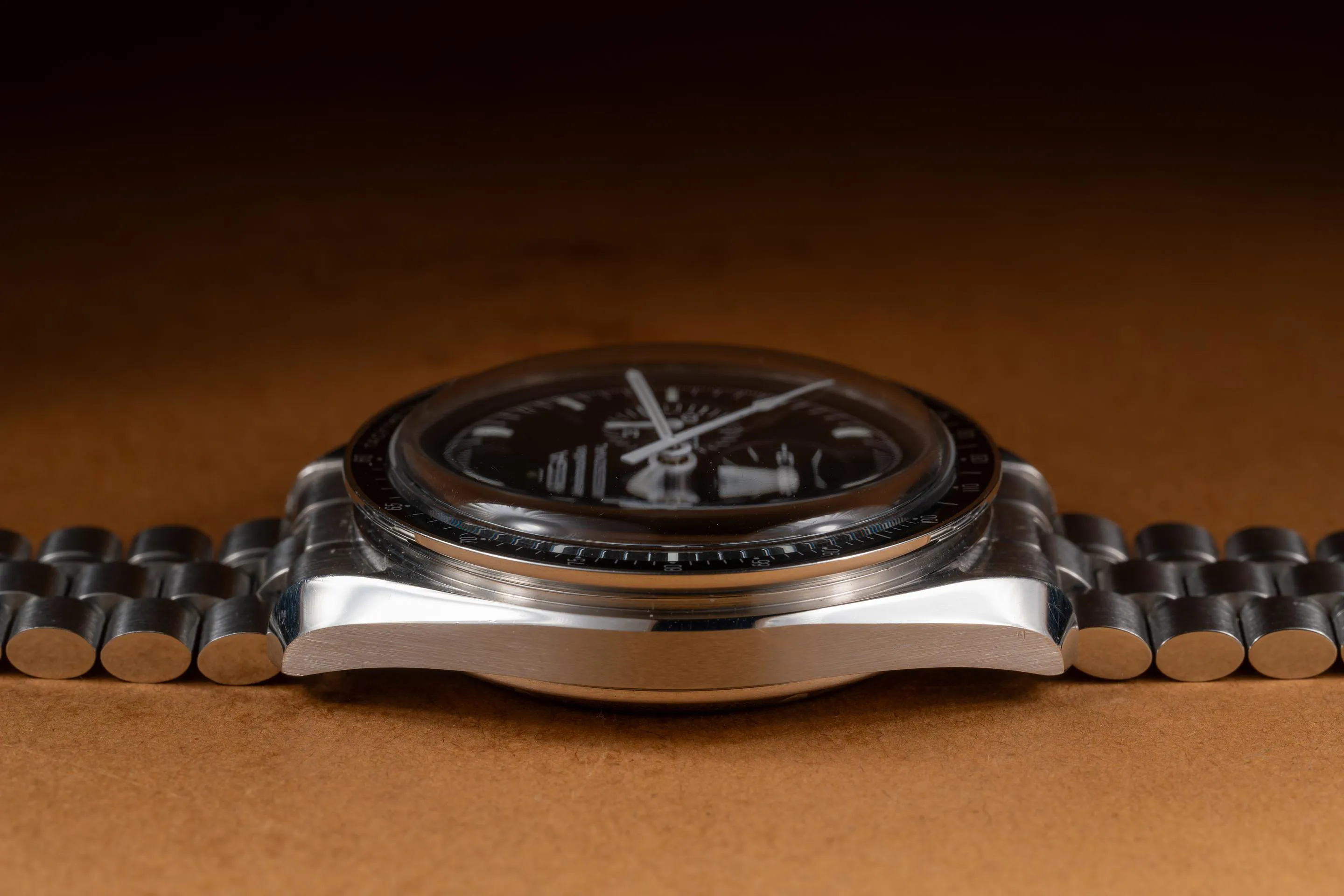 Omega Speedmaster Moonwatch 311.30.42.30.01.005 Black 4