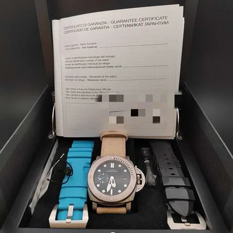 Panerai Submersible PAM 01305 47mm Titanium Black 6