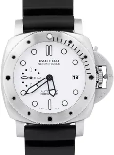 Panerai Submersible PAM02223 Stainless steel White