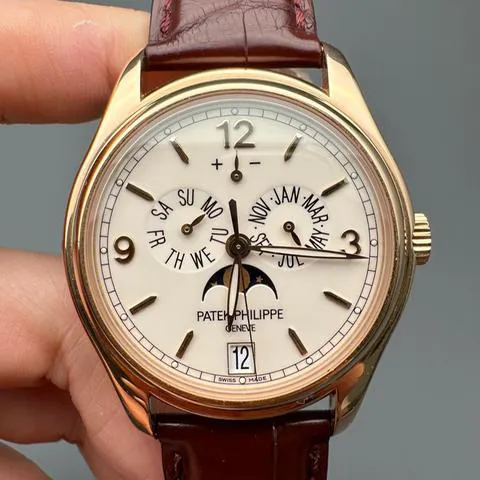 Patek Philippe Annual Calendar 5146R-001 39mm Rose gold Beige 1