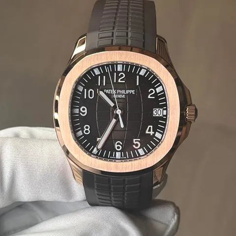 Patek Philippe Aquanaut 5167R-001 40mm Rose gold Brown